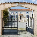 Holiday home L' Aixoise *
