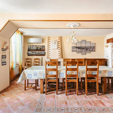 Holiday home L' Aixoise