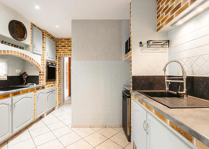 Σπίτι διακοπών L' Aixoise *